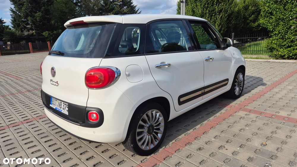 Fiat 500L 1.4 16V Urban Edition - 3