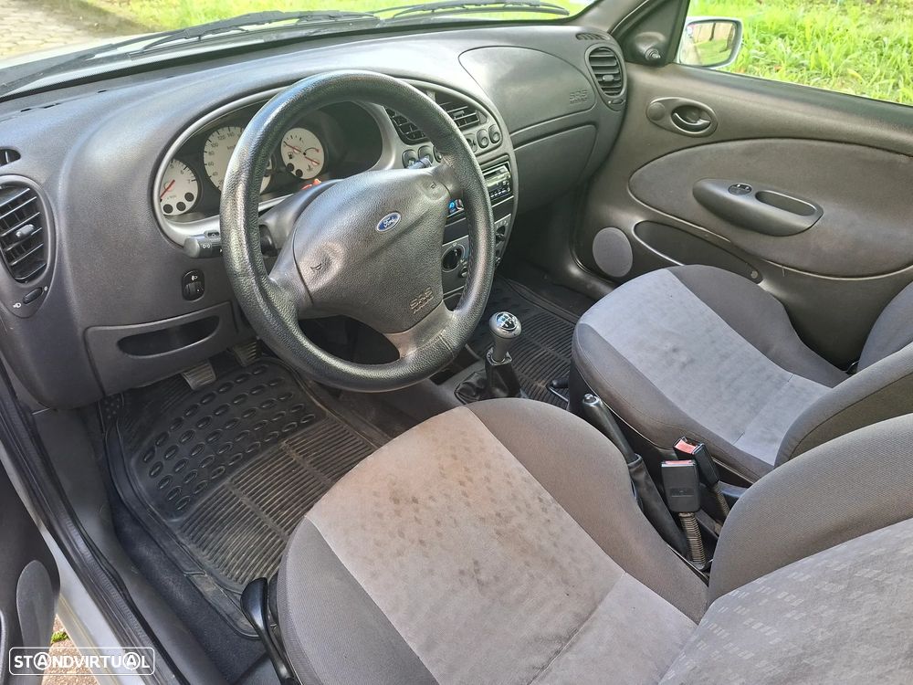 Ford Fiesta 1.25 Studio - 7