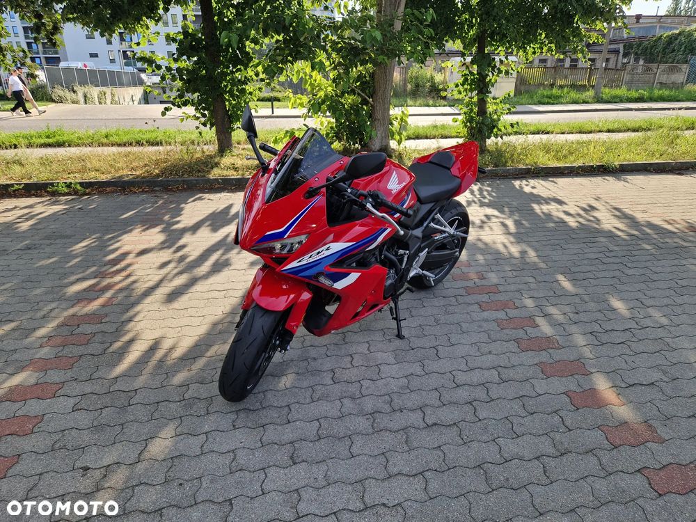 Honda CBR - 7