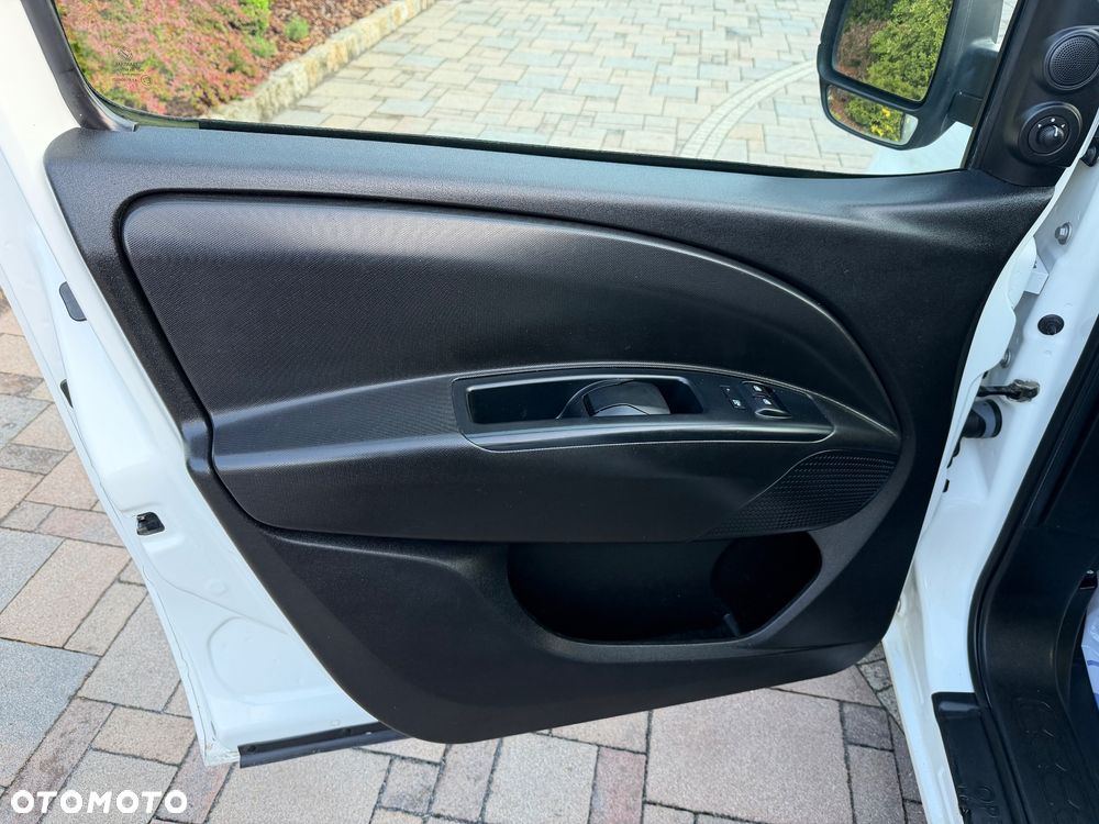 Opel Combo - 18