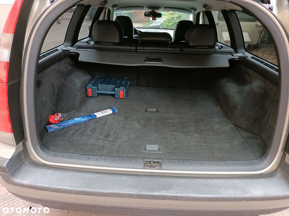 Volvo V70 2.4 - 10