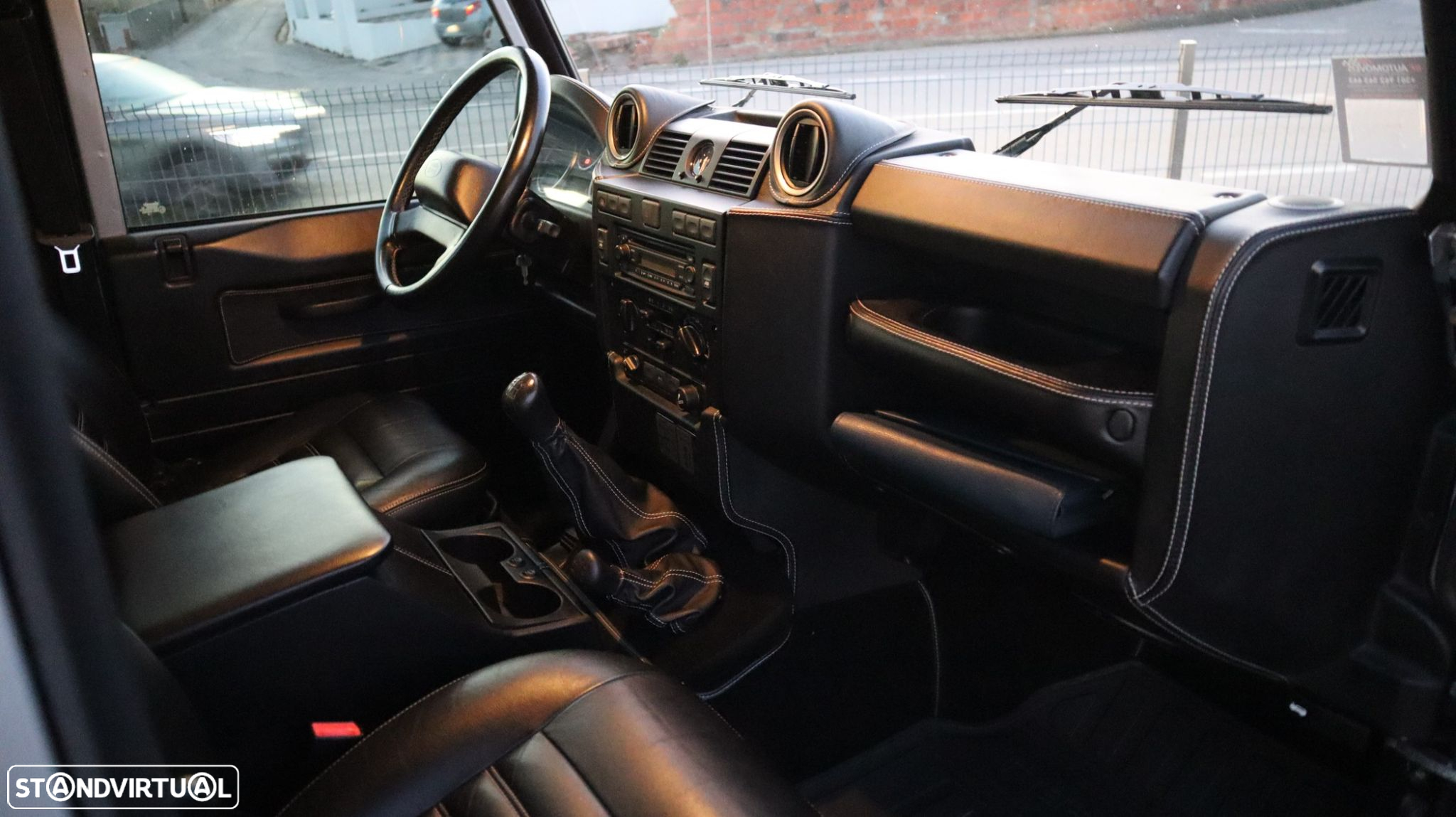 Land Rover Defender 110 CC 2.2 CRD E - 16