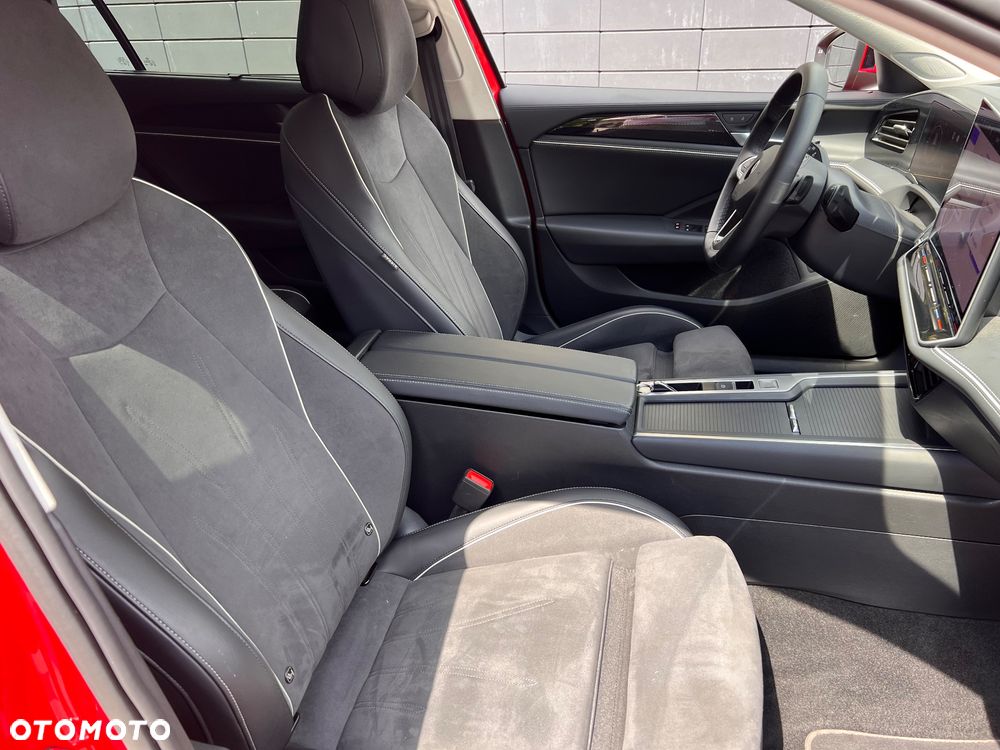 Volkswagen Passat 2.0 TDI BMT Highline DSG - 27