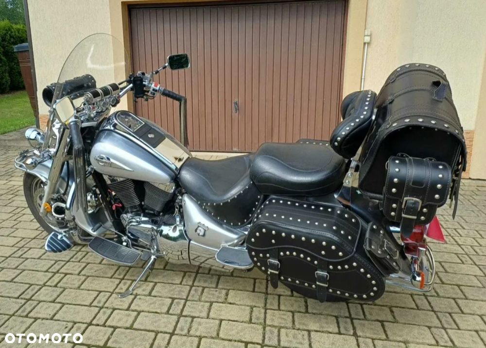 Suzuki Intruder - 2