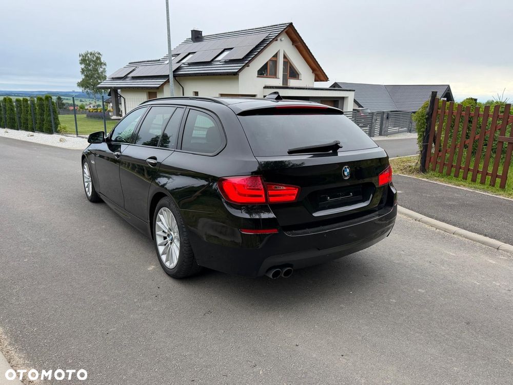 BMW 5 Series 2011 photo 5