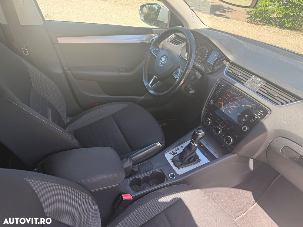 Skoda Octavia 2.0 TDI DSG Drive - 7