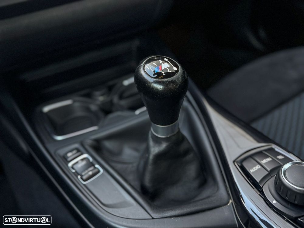 BMW 118 d Pack M - 35
