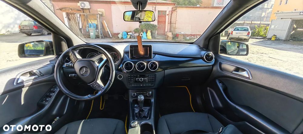 Mercedes-Benz Klasa B 200 CDI - 10