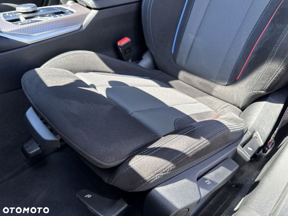 BMW Seria 3 320d xDrive mHEV M Sport - 14