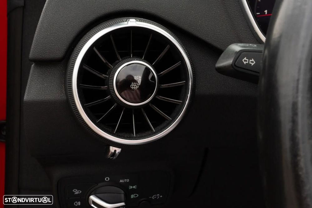 Audi TT Roadster - 30