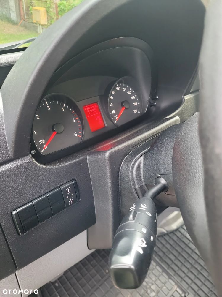 Volkswagen Crafter - 11