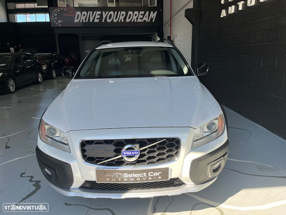 Volvo XC 70 2.0 D4 Momentum Geartronic - 3