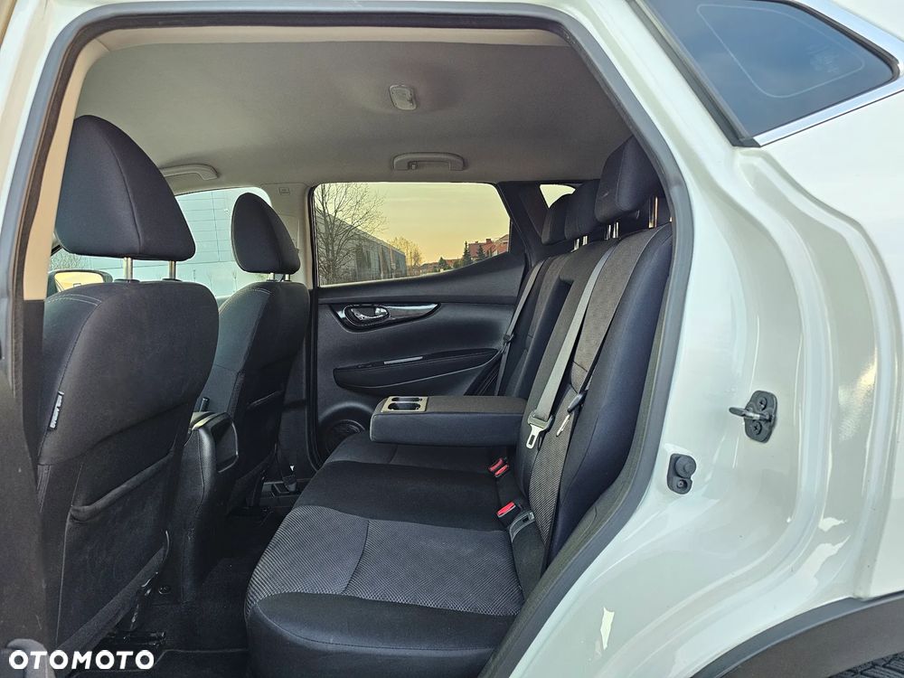 Nissan Qashqai 1.2 DIG-T N-Connecta - 15