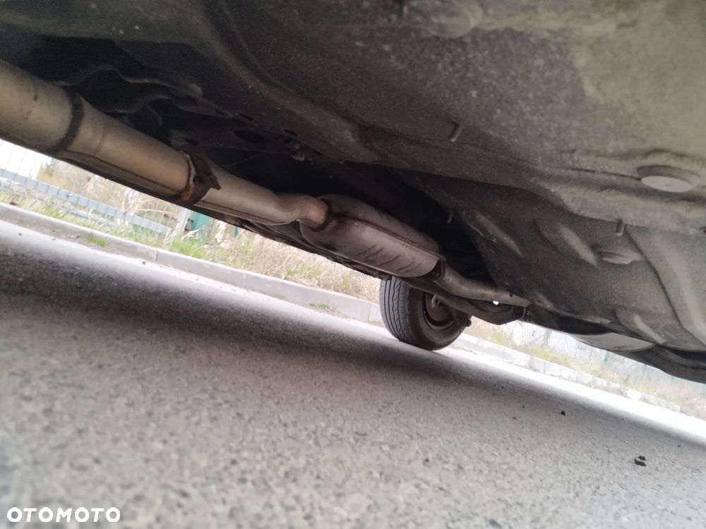 Opel Omega 2.0i LS - 6