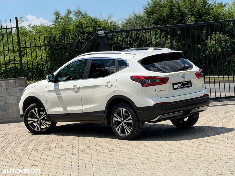 Nissan Qashqai 1.6 DCI ALL-MODE 4x4i N-Connecta - 4