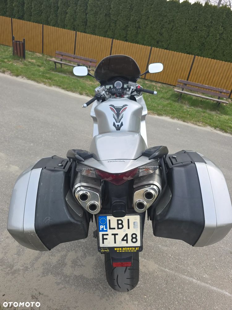 Honda VFR - 6