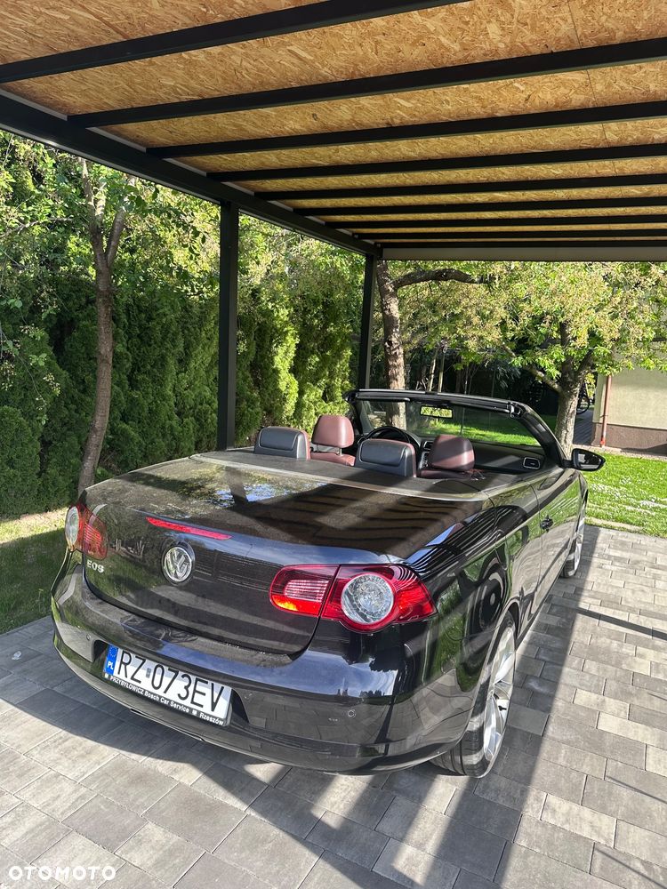 Volkswagen Eos - 2