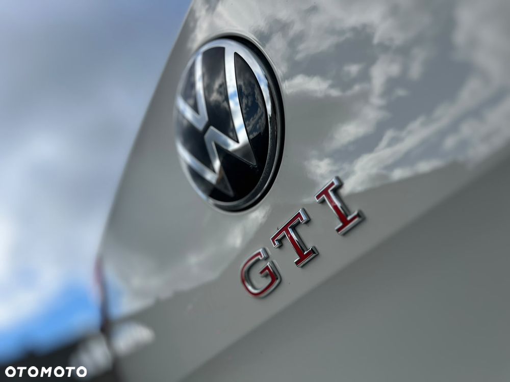 Volkswagen Polo 2.0 TSI OPF DSG GTI Edition 25 - 36