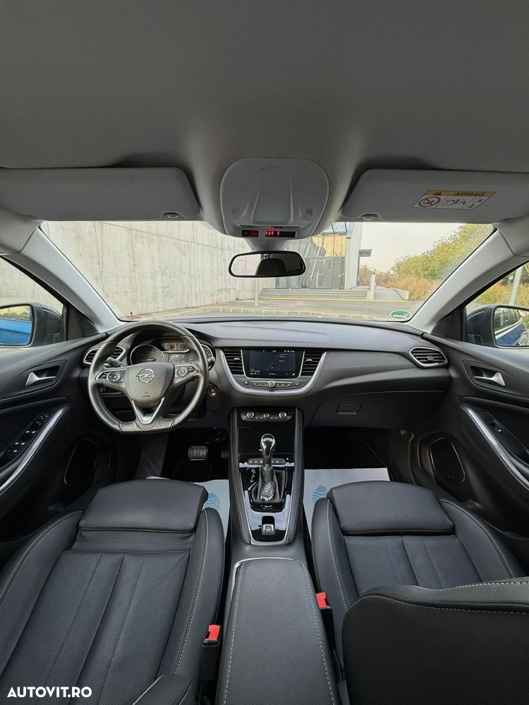 Opel Grandland X 2.0 START/STOP Aut. Ultimate - 18