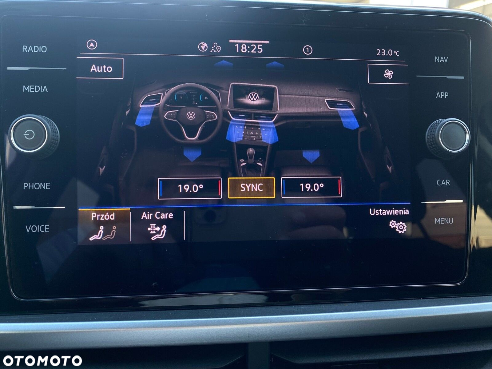 Volkswagen T-Roc 1.5 TSI Life - 23
