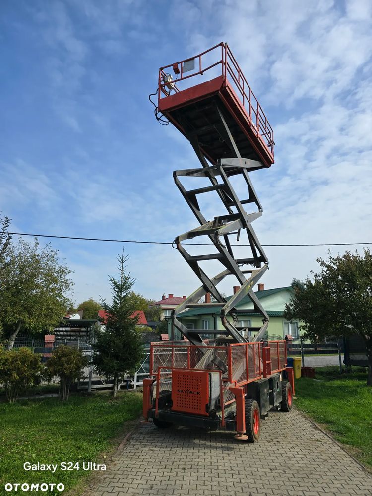 Skyjack Sj 9250 4x4 All Terrain 17m Diesel nożycowy terenowy podnośnik podest - 35