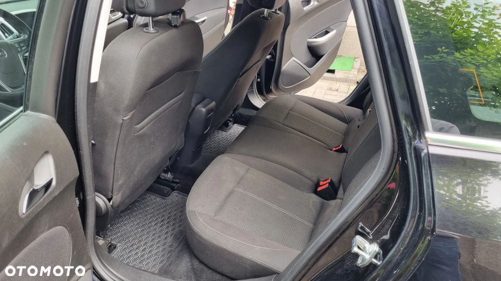 Opel Astra 1.4 Turbo - 14