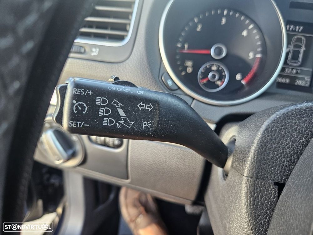 VW Golf Variant 1.6 TDi Highline - 34