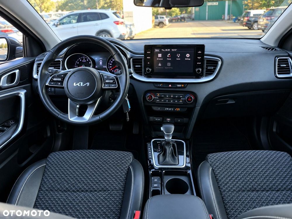 Kia Ceed 2023 photo 4