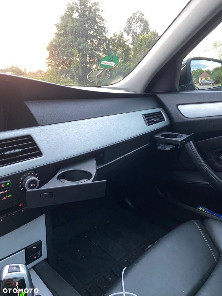 BMW Seria 5 525d Edition Exclusive - 18