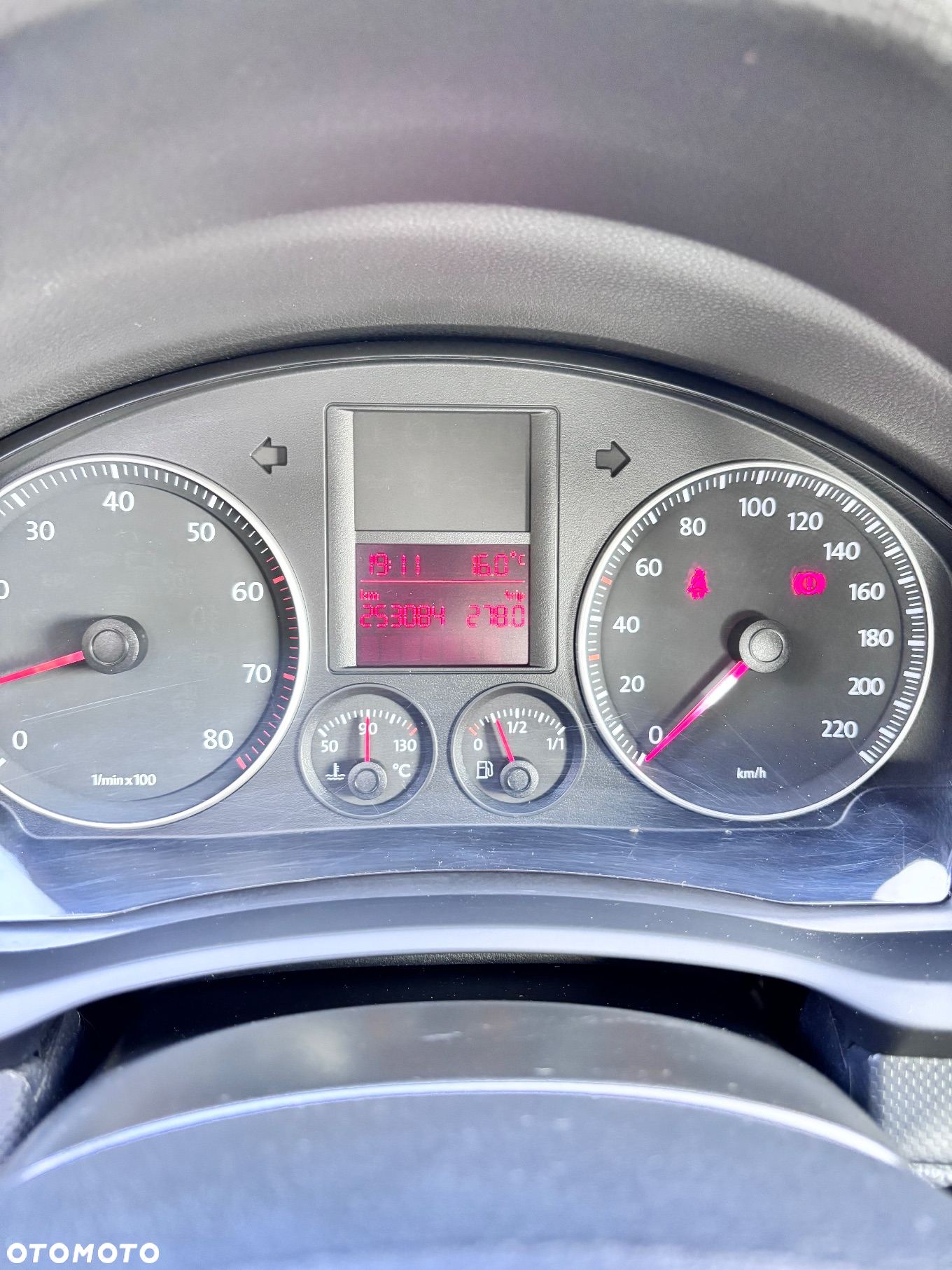 Volkswagen Golf - 11