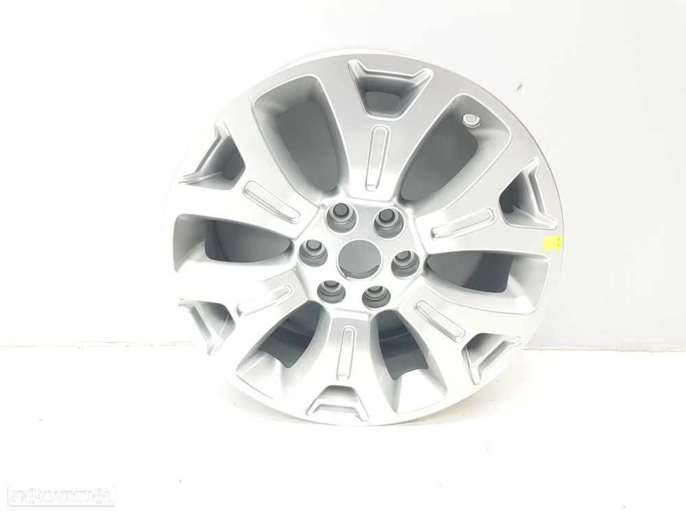 PNEU NISSAN NAVARA NP300 PICK-UP D23M - 1