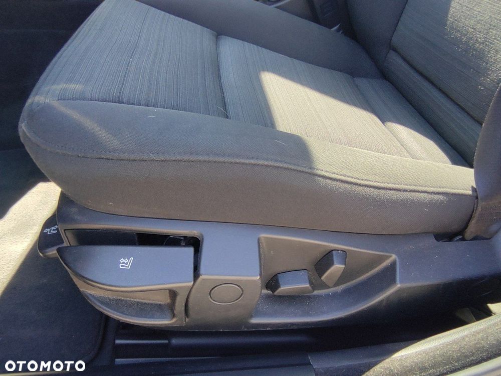 BMW Seria 5 - 32