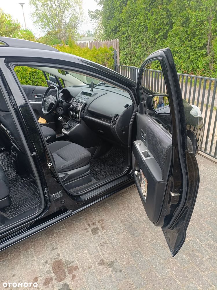 Mazda 5 - 7