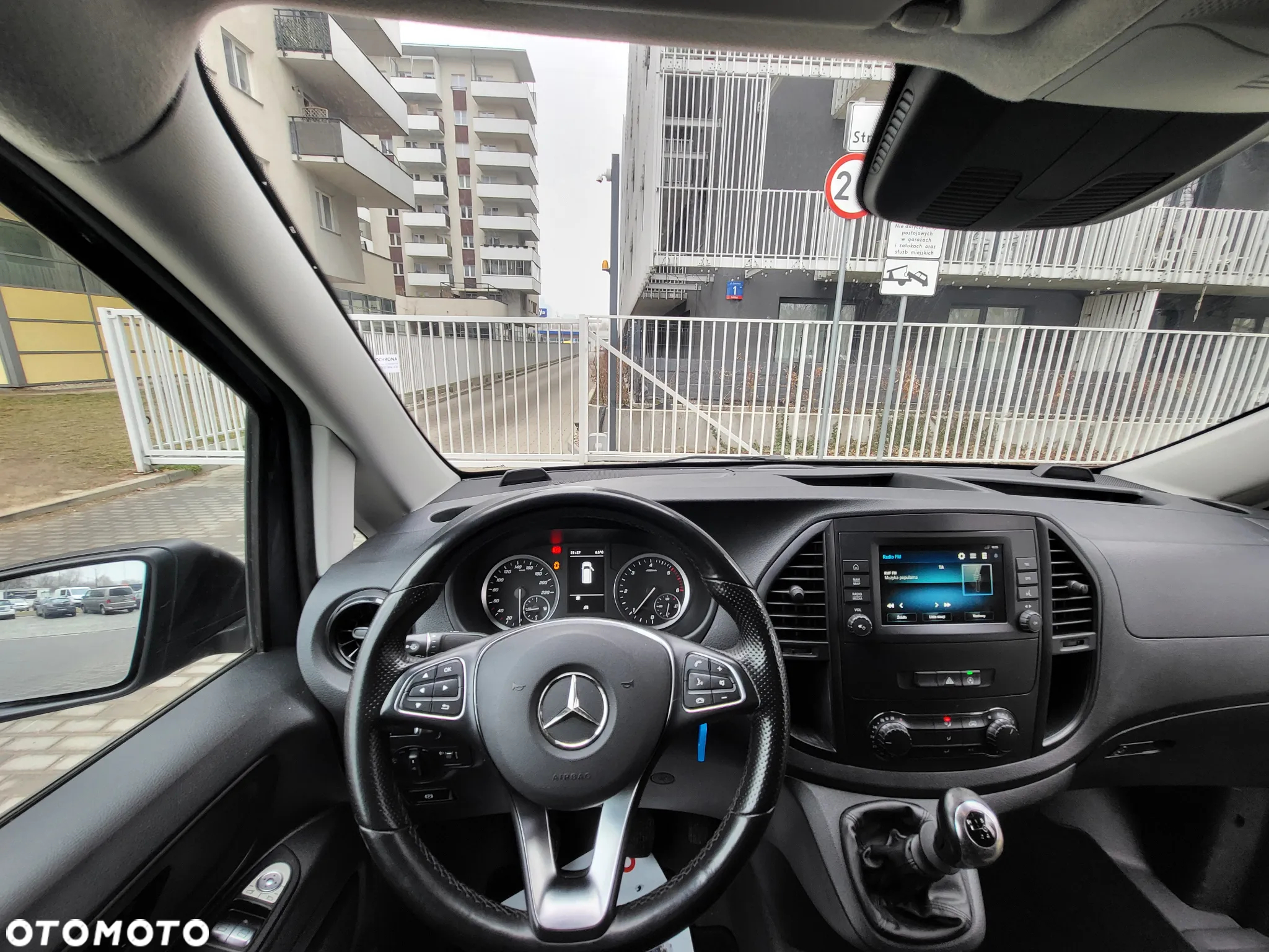 Mercedes-Benz VITO - 11