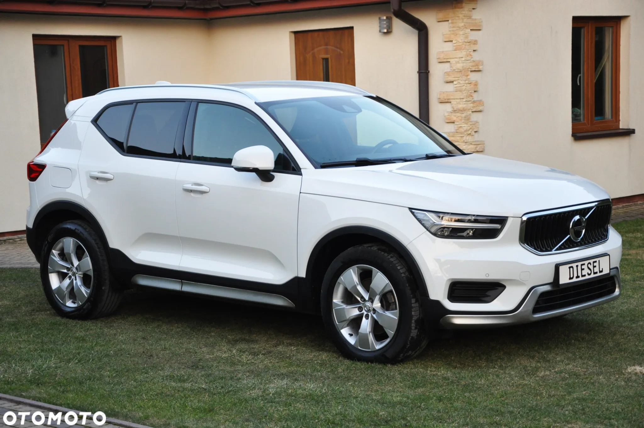 Volvo XC 40 D3 AWD Momentum Pro - 38