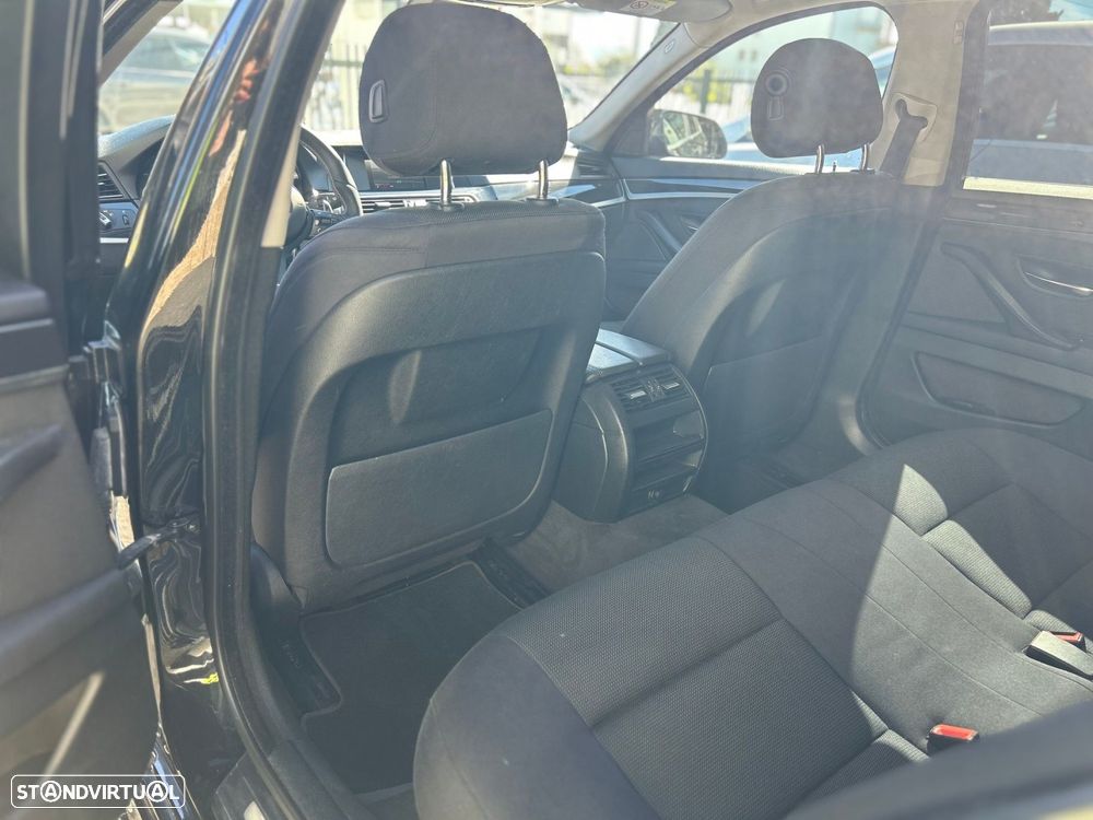 BMW 520 d Auto - 34