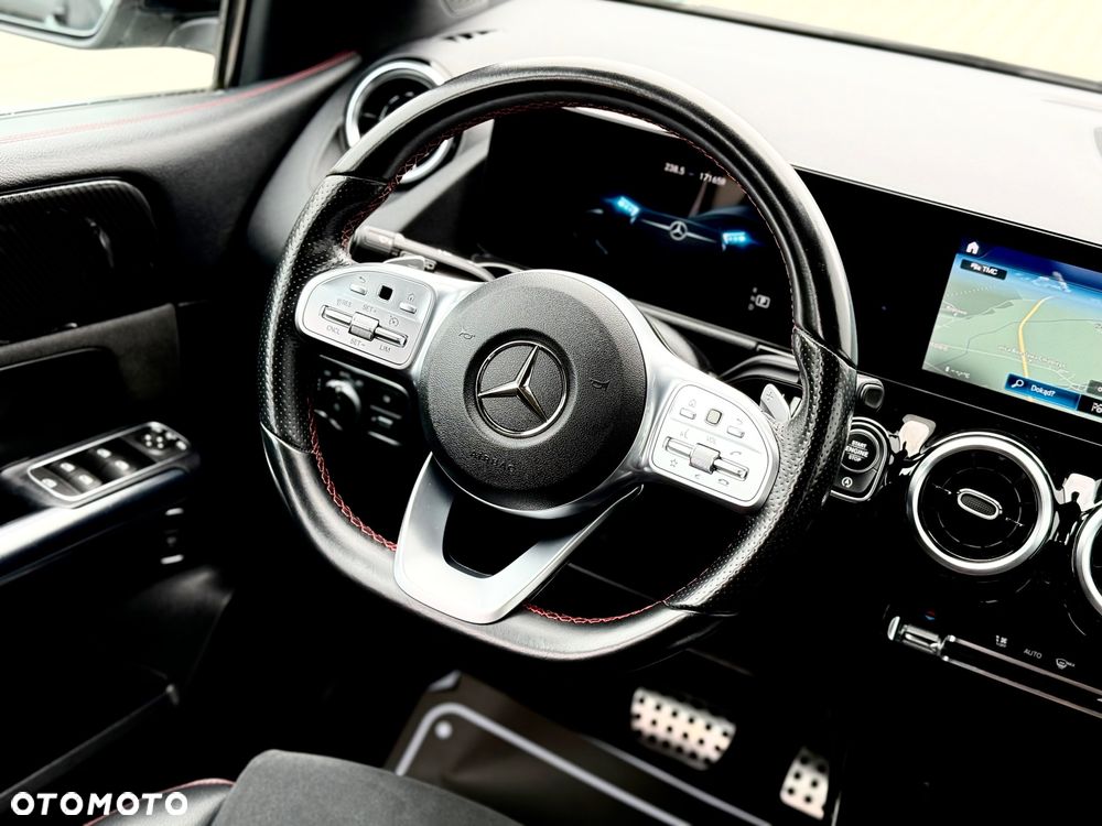 Mercedes-Benz Klasa B 200 d 8G-DCT AMG Line - 33