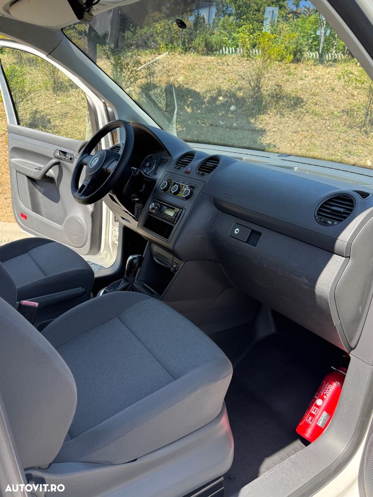 Volkswagen Caddy Maxi 2.0 TDI DSG - 24