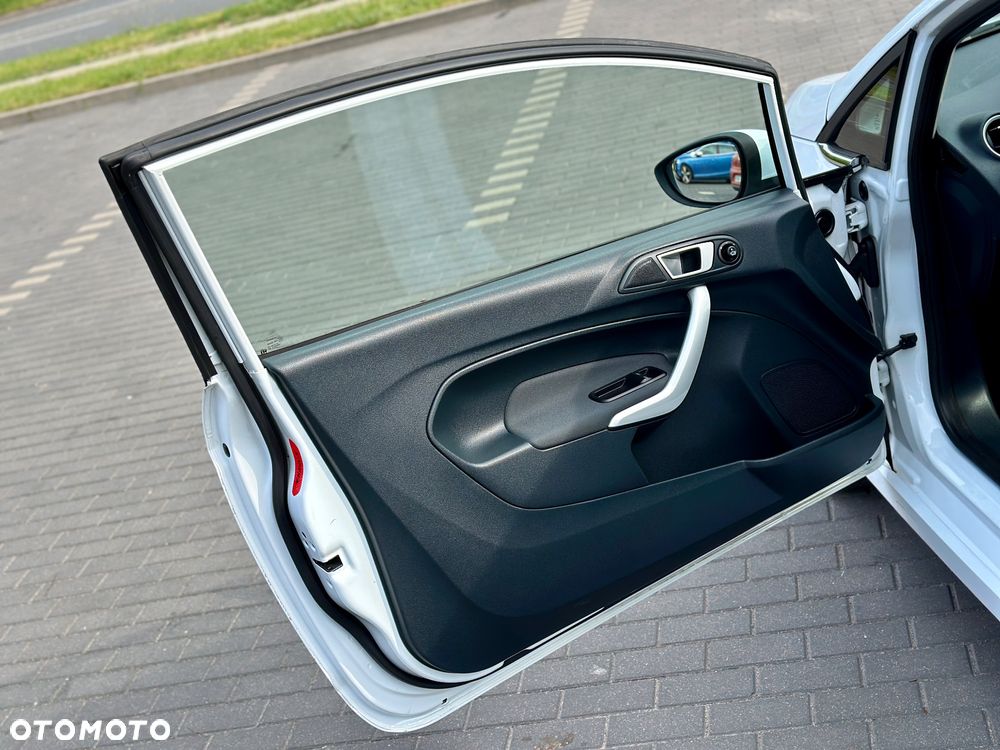 Ford Fiesta 1.4 Titanium EU5 - 18
