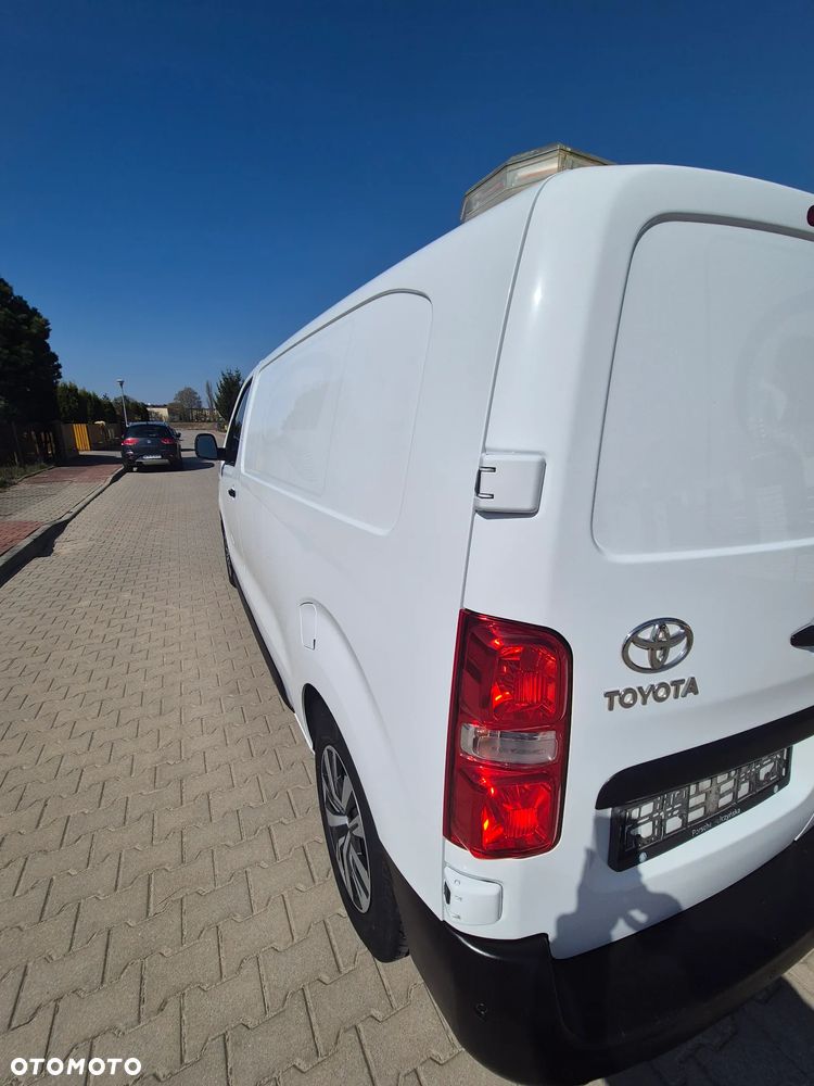 Toyota Proace L2 2020r 2.0HDI BLIS KAMERA  FULL SERVIS ASO JAK NOWY 100% BEZWYPADKOWY - 10