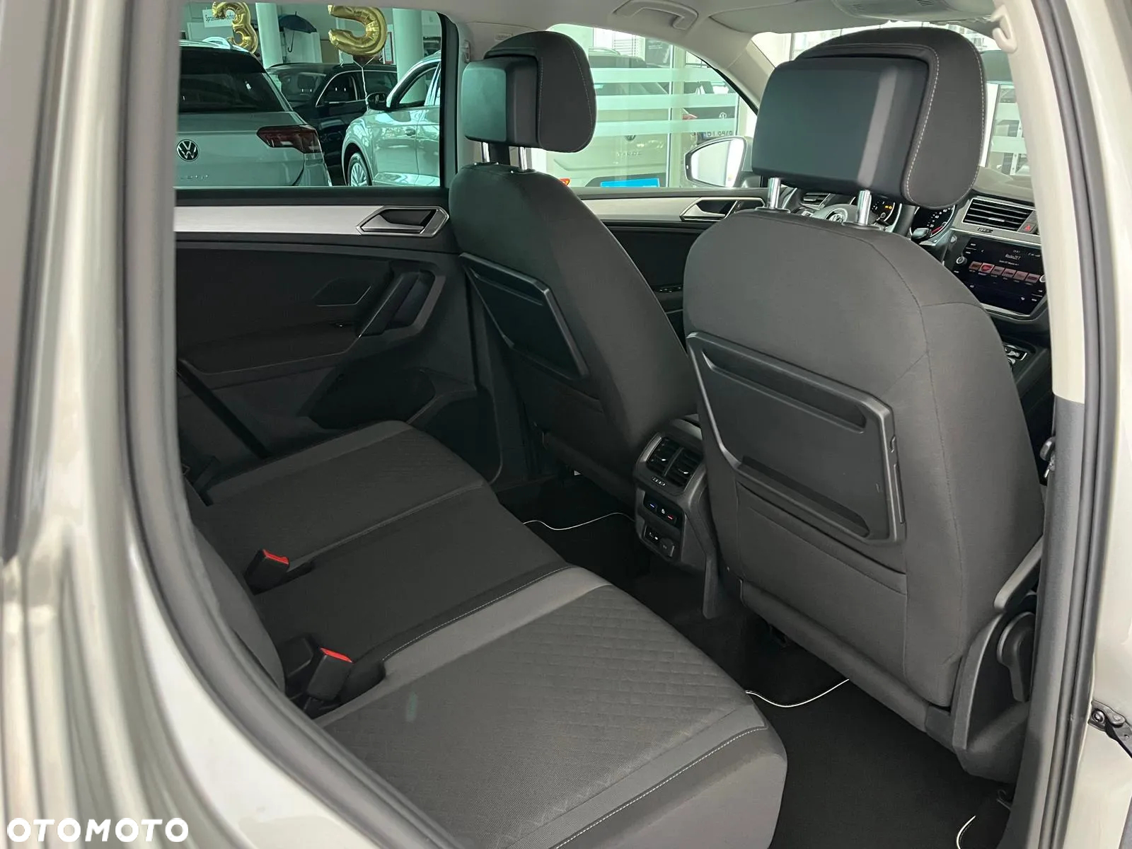 Volkswagen Tiguan 1.5 TSI EVO Comfortline - 37