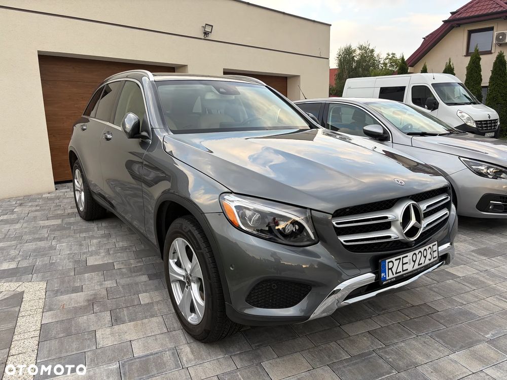 Mercedes-Benz GLC 300 4Matic 9G-TRONIC AMG Line - 4