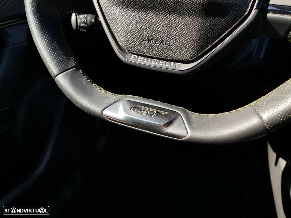 Peugeot e-2008 50 kWh GT - 31