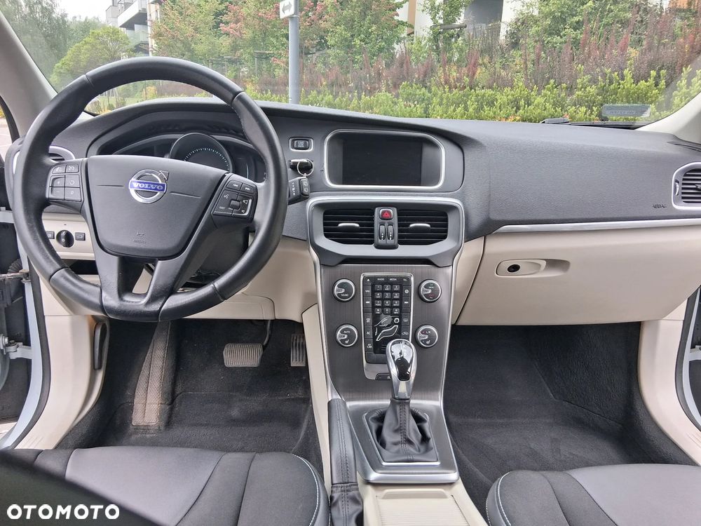 Volvo V40 - 13
