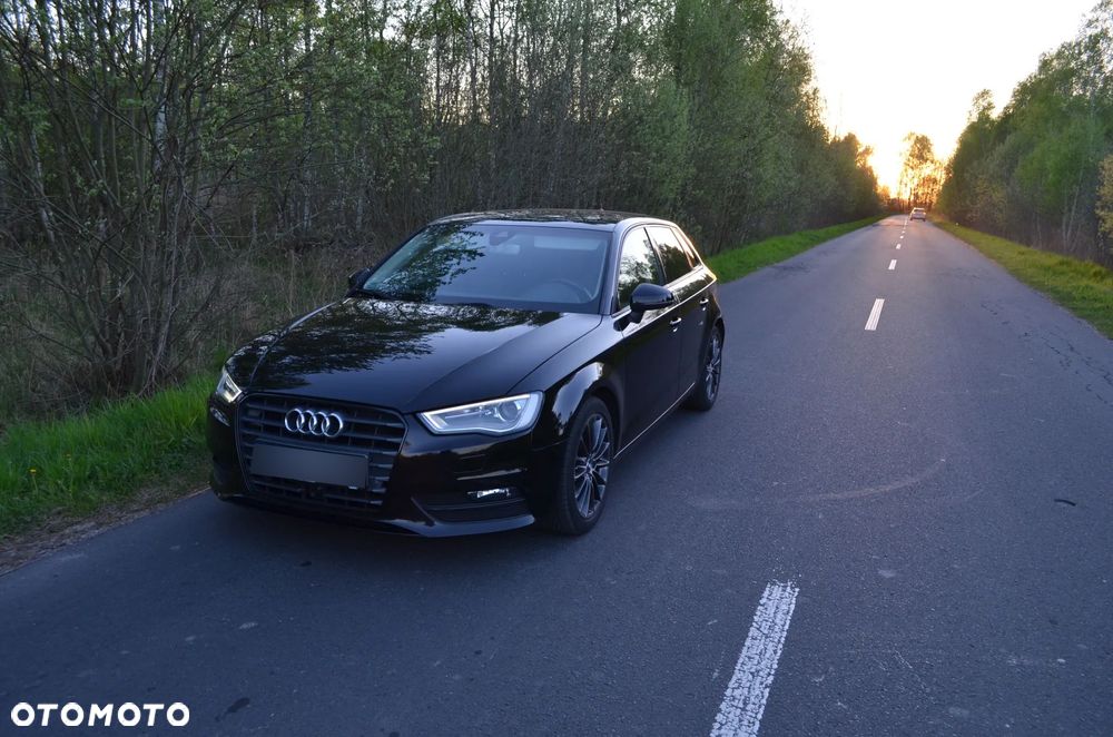 Audi A3 Sportback - 1