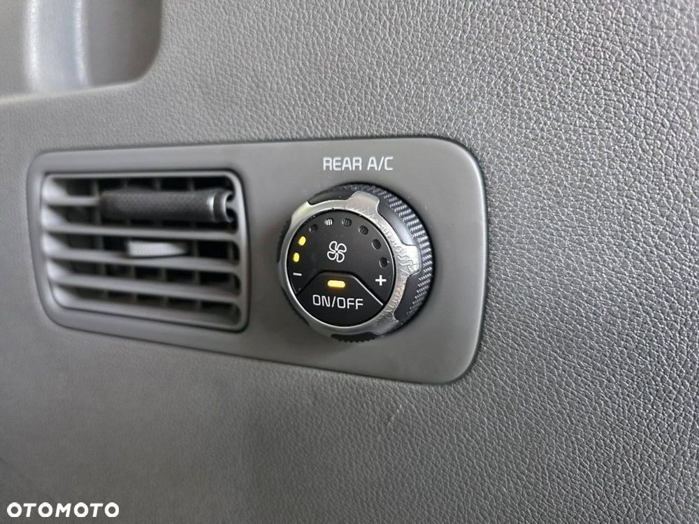 Kia Sorento - 34