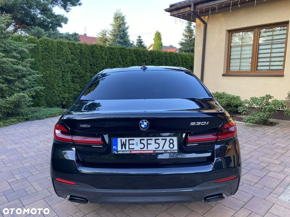 BMW Seria 5 530i GPF xDrive Sport - 13
