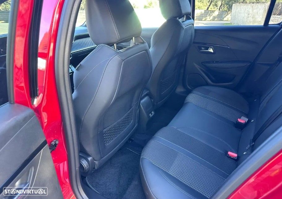 Peugeot e-208 50 kWh GT Line - 16