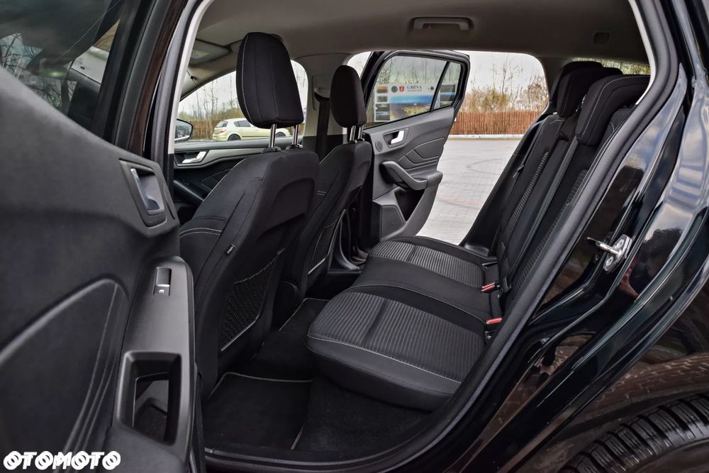 Ford Focus 1.5 EcoBoost Titanium X - 19