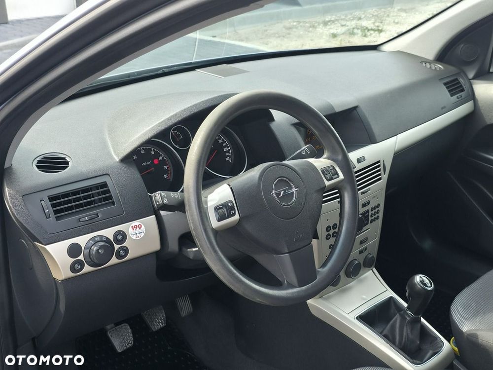 Opel Astra - 8